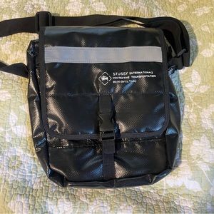 Stussy Side black Messenger Bag